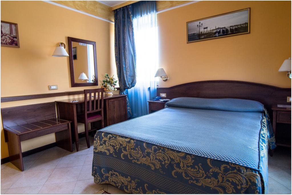 B&B Degli Amici Ciampino Pokój zdjęcie